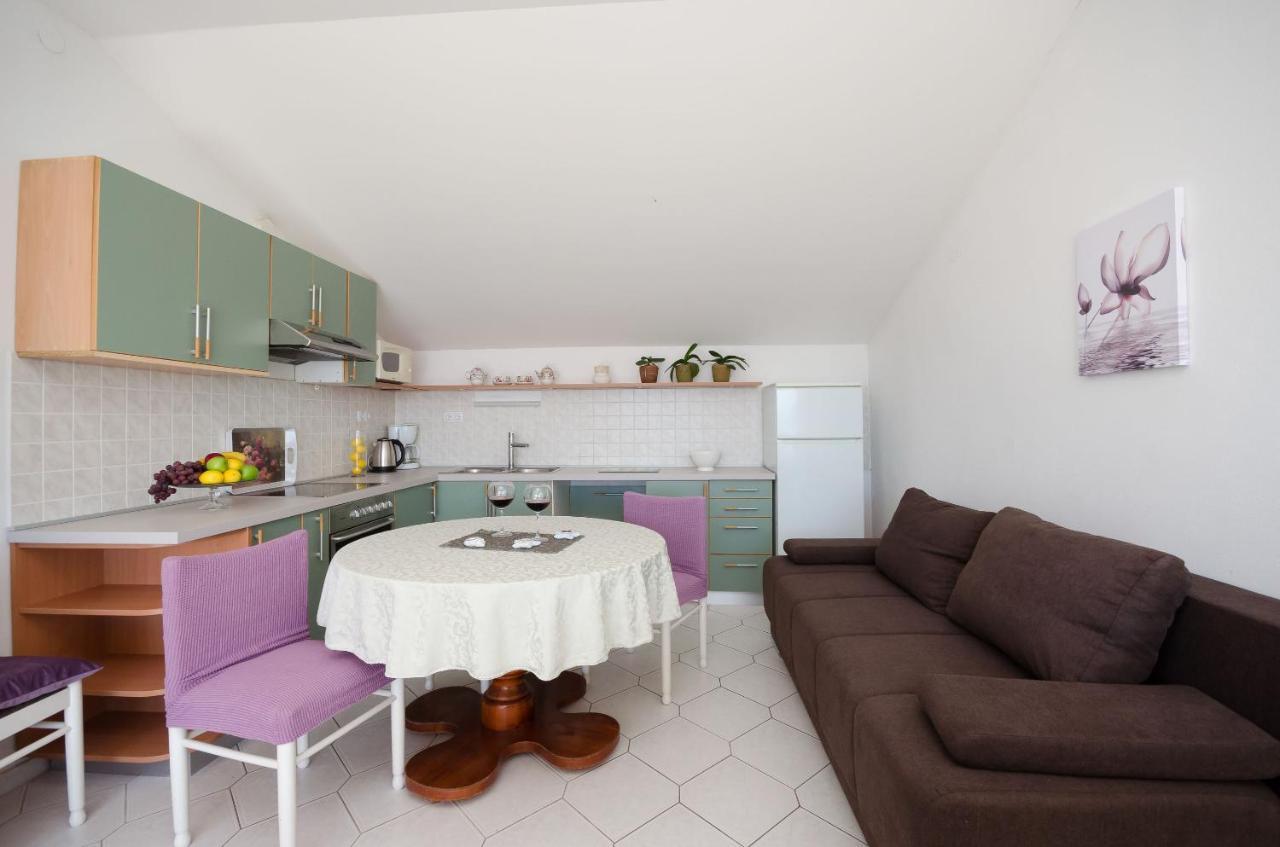 Apartments Snjezana Novi Vinodolski Buitenkant foto
